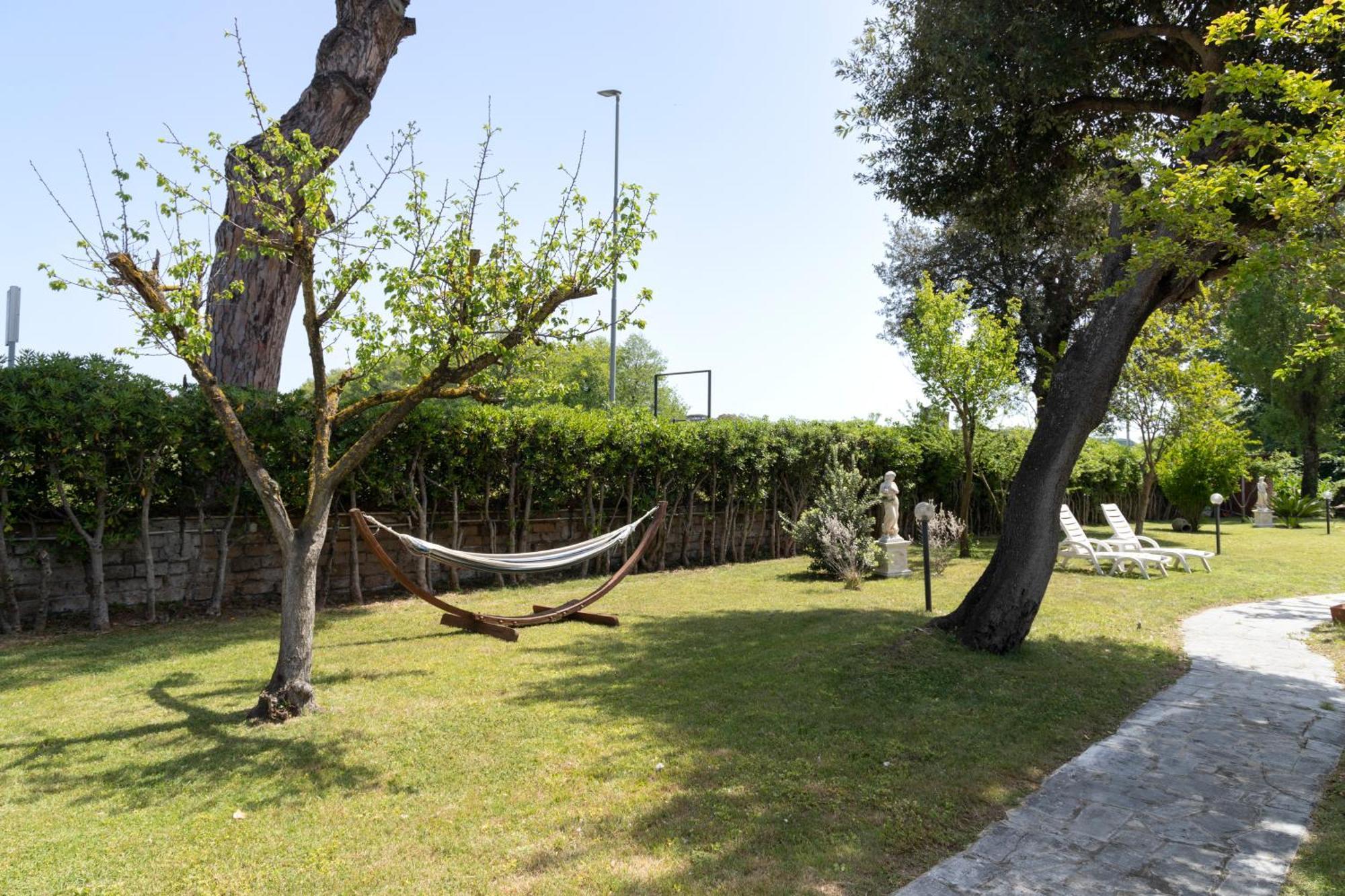 Villa Ninfa Alburnea Анцио Екстериор снимка