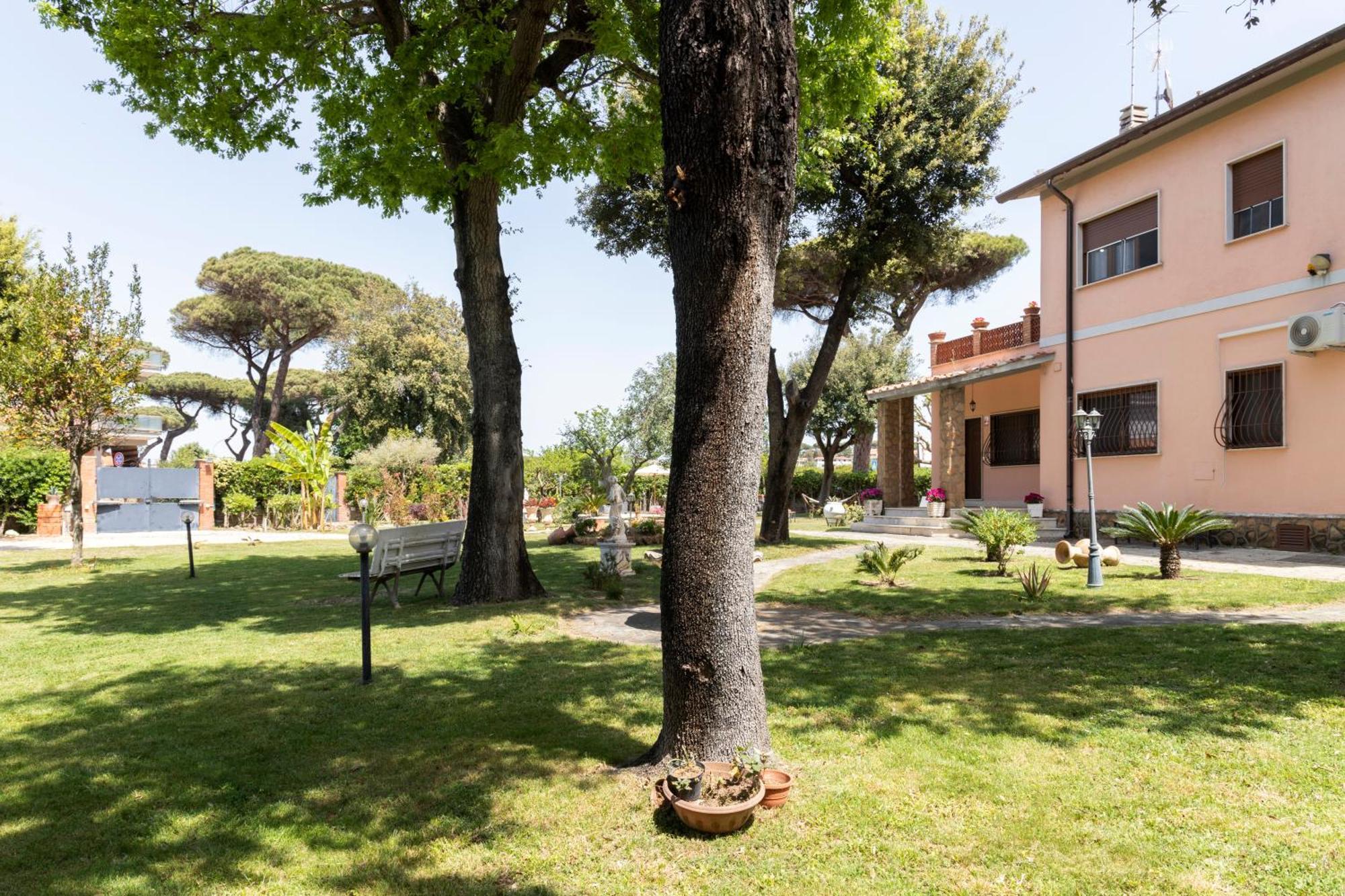 Villa Ninfa Alburnea Анцио Екстериор снимка